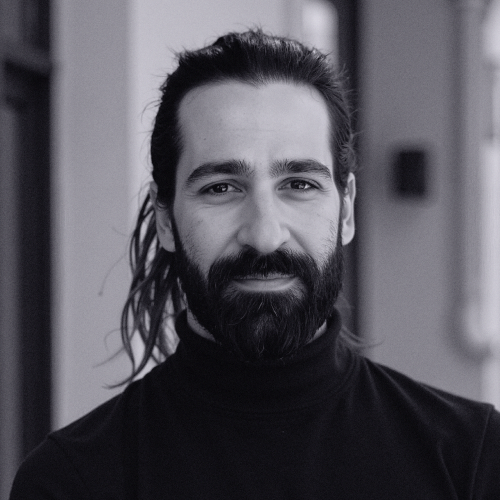 Headshot for Yani Theoharis